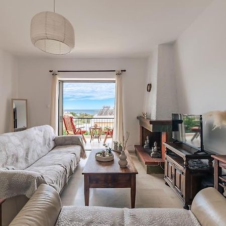 Seaside Escape Apartment Saronida Екстер'єр фото