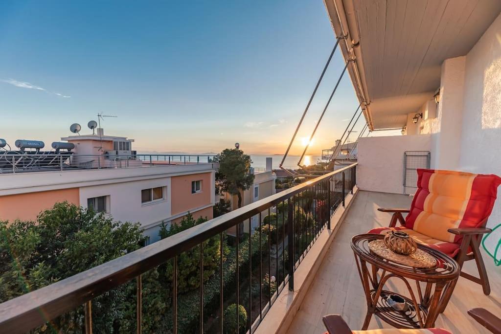 Seaside Escape Apartment Saronida Екстер'єр фото