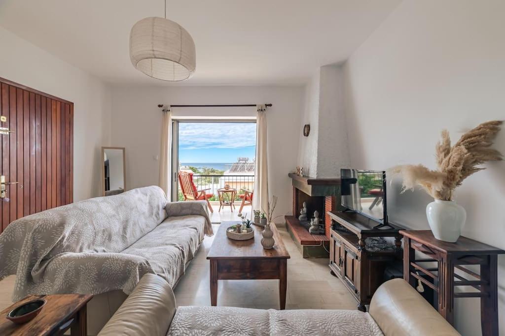 Seaside Escape Apartment Saronida Екстер'єр фото